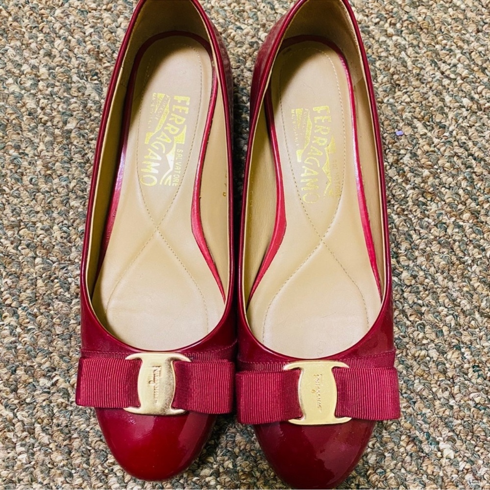 Salvatore Ferragamo Women's Burgundy Flats with Gold Accent